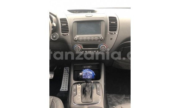 Buy Import Kia Cerato White Car in Import - Dubai in Arusha Buy Import Kia Cerato White Car in Import - Dubai in Arusha