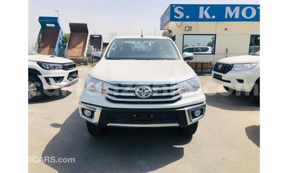 Buy Import Toyota Hilux White Car in Import - Dubai in Arusha Buy Import Toyota Hilux White Car in Import - Dubai in Arusha