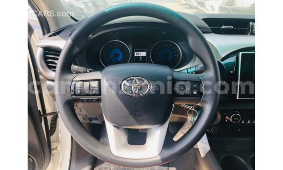 Buy Import Toyota Hilux White Car in Import - Dubai in Arusha Buy Import Toyota Hilux White Car in Import - Dubai in Arusha