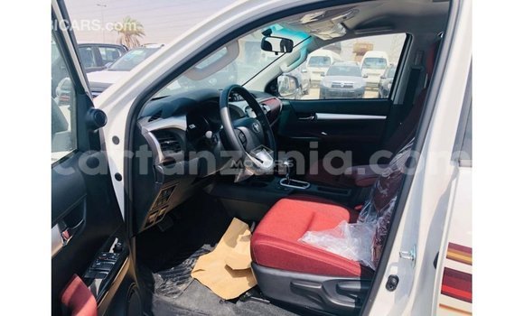 Buy Import Toyota Hilux White Car in Import - Dubai in Arusha Buy Import Toyota Hilux White Car in Import - Dubai in Arusha