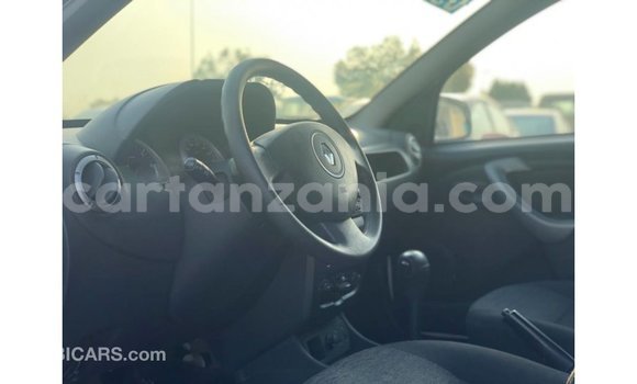 Buy Import Renault Duster White Car in Import - Dubai in Arusha Buy Import Renault Duster White Car in Import - Dubai in Arusha