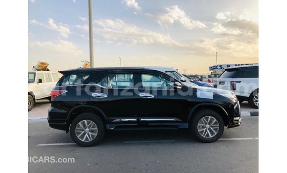 Buy Import Toyota Fortuner Black Car in Import - Dubai in Arusha Buy Import Toyota Fortuner Black Car in Import - Dubai in Arusha