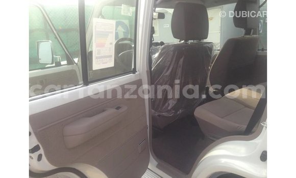 Buy Import Toyota Land Cruiser White Car in Import - Dubai in Arusha Buy Import Toyota Land Cruiser White Car in Import - Dubai in Arusha