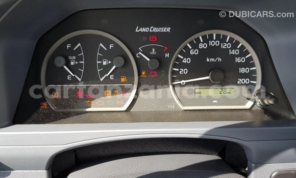 Buy Import Toyota Land Cruiser White Car in Import - Dubai in Arusha Buy Import Toyota Land Cruiser White Car in Import - Dubai in Arusha