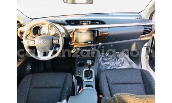 Buy Import Toyota Hilux White Car in Import - Dubai in Arusha Buy Import Toyota Hilux White Car in Import - Dubai in Arusha