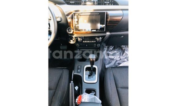 Buy Import Toyota Hilux White Car in Import - Dubai in Arusha Buy Import Toyota Hilux White Car in Import - Dubai in Arusha