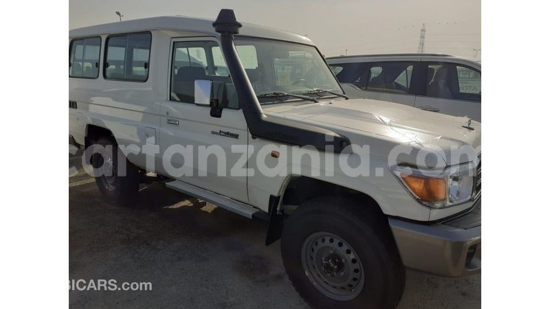 Big with watermark toyota land cruiser arusha import dubai 10429