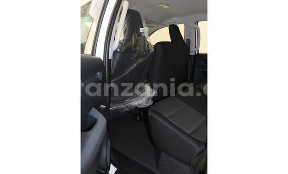 Buy Import Toyota Hilux White Car in Import - Dubai in Arusha Buy Import Toyota Hilux White Car in Import - Dubai in Arusha