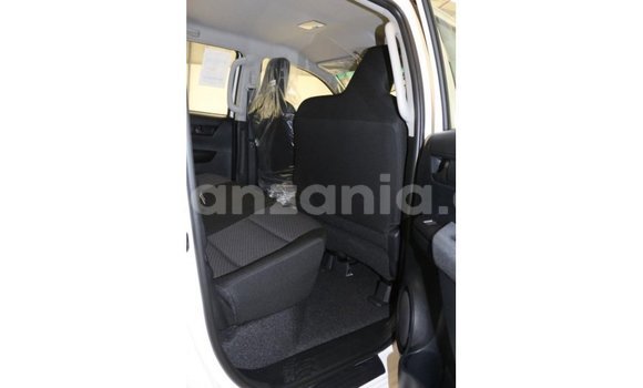 Buy Import Toyota Hilux White Car in Import - Dubai in Arusha Buy Import Toyota Hilux White Car in Import - Dubai in Arusha