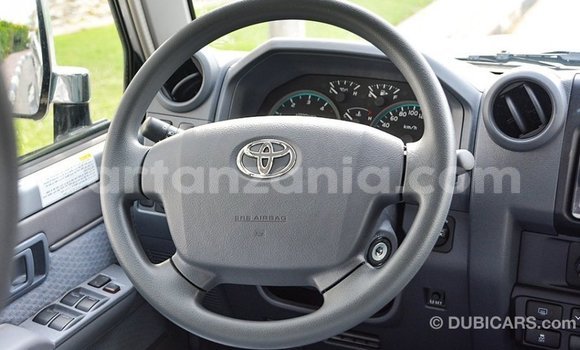 Buy Import Toyota Land Cruiser Other Car in Import - Dubai in Arusha Buy Import Toyota Land Cruiser Other Car in Import - Dubai in Arusha