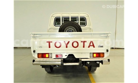 Buy Import Toyota Land Cruiser White Car in Import - Dubai in Arusha Buy Import Toyota Land Cruiser White Car in Import - Dubai in Arusha