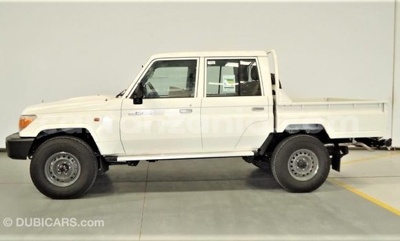 Buy Import Toyota Land Cruiser White Car in Import - Dubai in Arusha Buy Import Toyota Land Cruiser White Car in Import - Dubai in Arusha