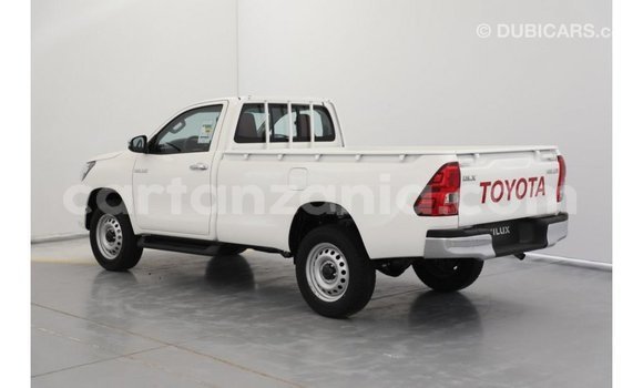 Buy Import Toyota Hilux White Car in Import - Dubai in Arusha Buy Import Toyota Hilux White Car in Import - Dubai in Arusha