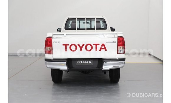 Buy Import Toyota Hilux White Car in Import - Dubai in Arusha Buy Import Toyota Hilux White Car in Import - Dubai in Arusha