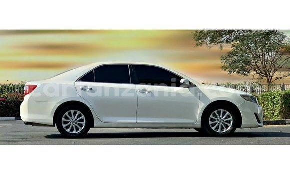 Buy Import Toyota Camry White Car in Import - Dubai in Arusha Buy Import Toyota Camry White Car in Import - Dubai in Arusha