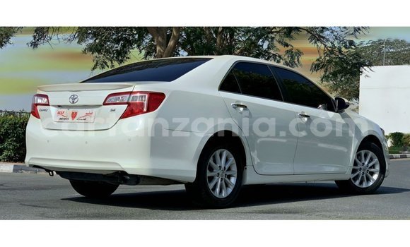 Buy Import Toyota Camry White Car in Import - Dubai in Arusha Buy Import Toyota Camry White Car in Import - Dubai in Arusha