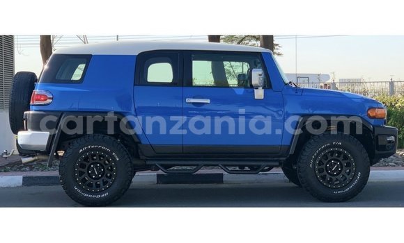 Nunua Imported Toyota FJ Cruiser Bluu Gari ndani ya Import - Dubai nchini Arusha Nunua Imported Toyota FJ Cruiser Bluu Gari ndani ya Import - Dubai nchini Arusha