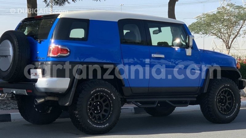 Big with watermark toyota fj cruiser arusha import dubai 10448