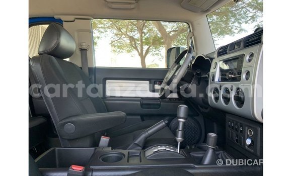 Nunua Imported Toyota FJ Cruiser Bluu Gari ndani ya Import - Dubai nchini Arusha Nunua Imported Toyota FJ Cruiser Bluu Gari ndani ya Import - Dubai nchini Arusha