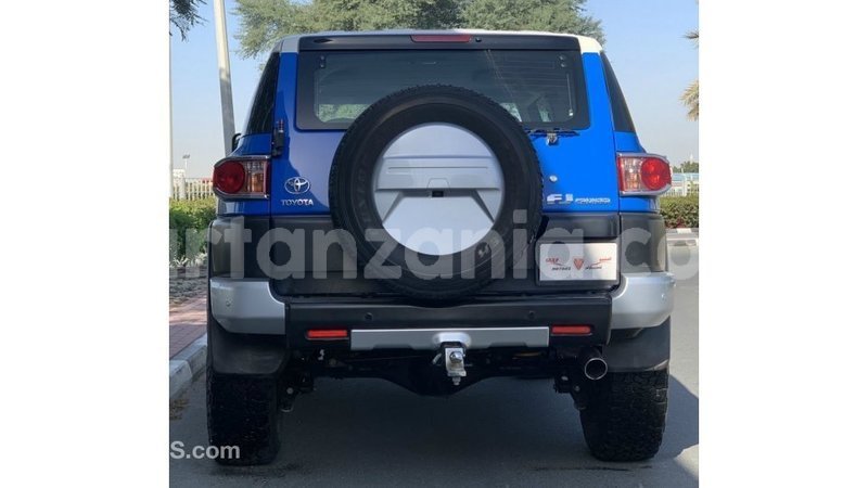 Big with watermark toyota fj cruiser arusha import dubai 10448