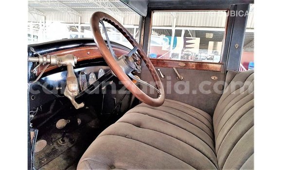 Nunua Imported Buick Electra Bluu Gari ndani ya Import - Dubai nchini Arusha Nunua Imported Buick Electra Bluu Gari ndani ya Import - Dubai nchini Arusha