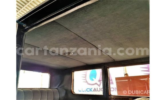 Nunua Imported Buick Electra Bluu Gari ndani ya Import - Dubai nchini Arusha Nunua Imported Buick Electra Bluu Gari ndani ya Import - Dubai nchini Arusha