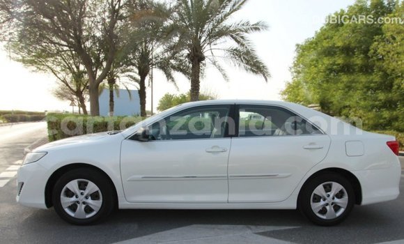 Buy Import Toyota Camry White Car in Import - Dubai in Arusha Buy Import Toyota Camry White Car in Import - Dubai in Arusha