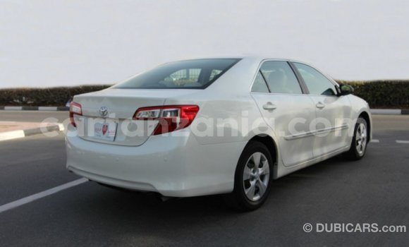 Buy Import Toyota Camry White Car in Import - Dubai in Arusha Buy Import Toyota Camry White Car in Import - Dubai in Arusha