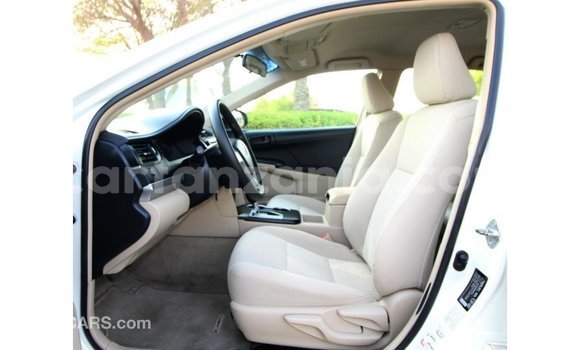 Buy Import Toyota Camry White Car in Import - Dubai in Arusha Buy Import Toyota Camry White Car in Import - Dubai in Arusha
