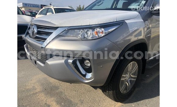 Buy Import Toyota Fortuner Other Car in Import - Dubai in Arusha Buy Import Toyota Fortuner Other Car in Import - Dubai in Arusha