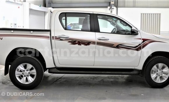 Nunua Imported Toyota Hilux Nyeupe Gari ndani ya Import - Dubai nchini Arusha Nunua Imported Toyota Hilux Nyeupe Gari ndani ya Import - Dubai nchini Arusha