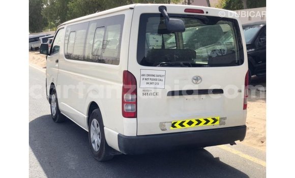Buy Import Toyota Hiace White Car in Import - Dubai in Arusha Buy Import Toyota Hiace White Car in Import - Dubai in Arusha