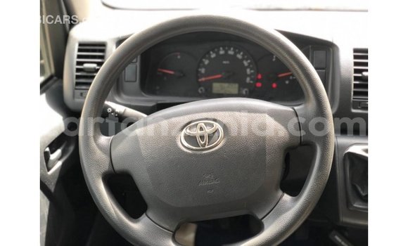 Buy Import Toyota Hiace White Car in Import - Dubai in Arusha Buy Import Toyota Hiace White Car in Import - Dubai in Arusha