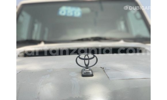 Buy Import Toyota Land Cruiser Other Car in Import - Dubai in Arusha Buy Import Toyota Land Cruiser Other Car in Import - Dubai in Arusha