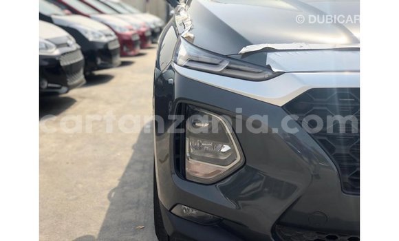 Buy Import Hyundai Santa Fe Green Car in Import - Dubai in Arusha Buy Import Hyundai Santa Fe Green Car in Import - Dubai in Arusha
