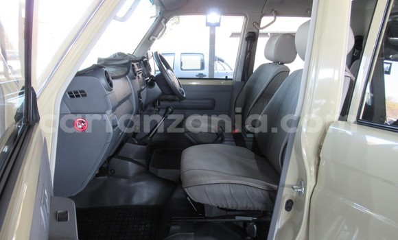 Nunua Ilio tumika Toyota Land Cruiser Nyingine Gari ndani ya Dar es Salaam nchini Dar es Salaam Nunua Ilio tumika Toyota Land Cruiser Nyingine Gari ndani ya Dar es Salaam nchini Dar es Salaam