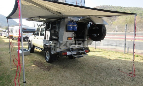 Nunua Ilio tumika Toyota Land Cruiser Nyingine Gari ndani ya Dar es Salaam nchini Dar es Salaam Nunua Ilio tumika Toyota Land Cruiser Nyingine Gari ndani ya Dar es Salaam nchini Dar es Salaam