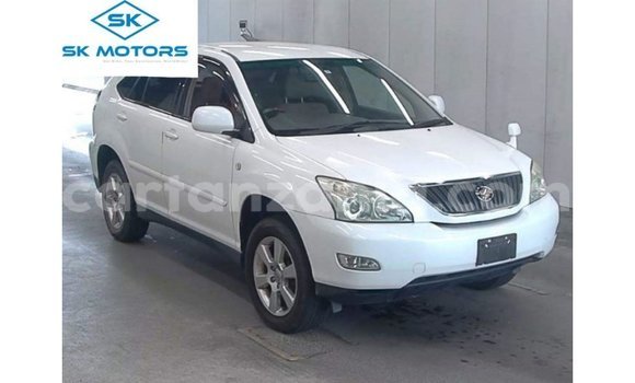 Buy Import Toyota Harrier White Car in Import - Dubai in Arusha