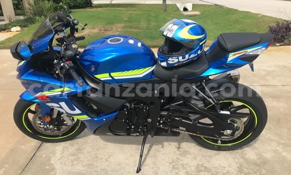 Buy Used Suzuki GSXR Blue Bike in Dar es Salaam in Dar es Salaam Buy Used Suzuki GSXR Blue Bike in Dar es Salaam in Dar es Salaam