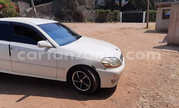 Buy Used Toyota Mark II White Car in Dar es Salaam in Dar es Salaam