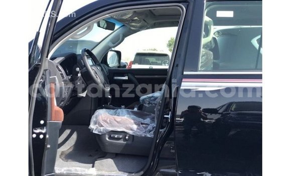 Nunua Imported Toyota Land Cruiser Nyeusi Gari ndani ya Import - Dubai nchini Arusha Nunua Imported Toyota Land Cruiser Nyeusi Gari ndani ya Import - Dubai nchini Arusha