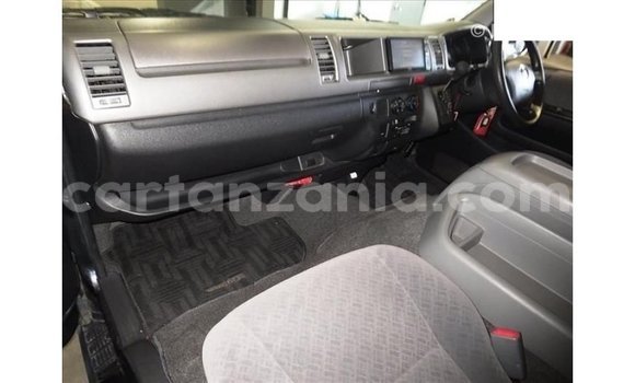 Buy Import Toyota Hiace Other Car in Import - Dubai in Arusha Buy Import Toyota Hiace Other Car in Import - Dubai in Arusha