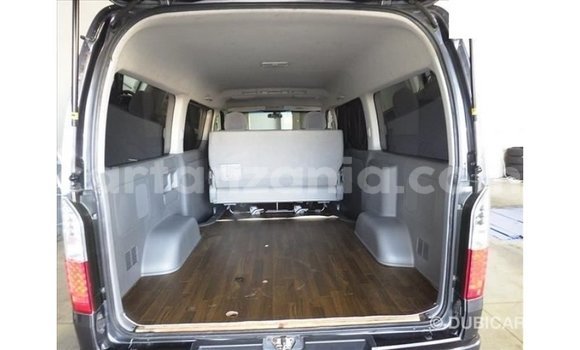 Buy Import Toyota Hiace Other Car in Import - Dubai in Arusha Buy Import Toyota Hiace Other Car in Import - Dubai in Arusha