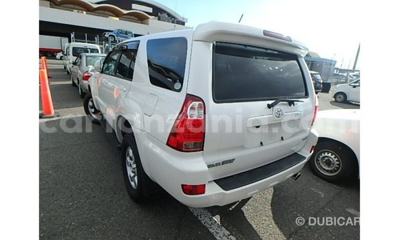 Nunua Imported Toyota Hilux Nyeupe Gari ndani ya Import - Dubai nchini Arusha Nunua Imported Toyota Hilux Nyeupe Gari ndani ya Import - Dubai nchini Arusha