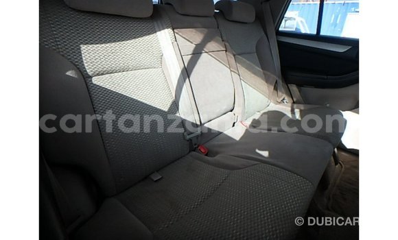 Nunua Imported Toyota Hilux Nyeupe Gari ndani ya Import - Dubai nchini Arusha Nunua Imported Toyota Hilux Nyeupe Gari ndani ya Import - Dubai nchini Arusha