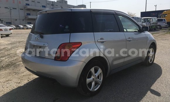 Buy Used Toyota IST Silver Car in Dar es Salaam in Dar es Salaam Buy Used Toyota IST Silver Car in Dar es Salaam in Dar es Salaam