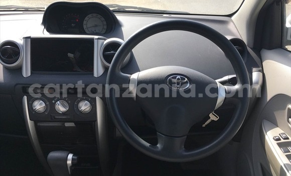 Buy Used Toyota IST Silver Car in Dar es Salaam in Dar es Salaam Buy Used Toyota IST Silver Car in Dar es Salaam in Dar es Salaam
