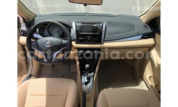 Nunua Imported Toyota Yaris Nyeupe Gari ndani ya Import - Dubai nchini Arusha Nunua Imported Toyota Yaris Nyeupe Gari ndani ya Import - Dubai nchini Arusha