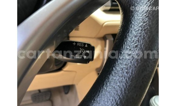 Nunua Imported Toyota Yaris Nyeupe Gari ndani ya Import - Dubai nchini Arusha Nunua Imported Toyota Yaris Nyeupe Gari ndani ya Import - Dubai nchini Arusha