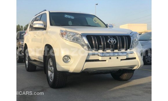 Nunua Imported Toyota Prado Nyeupe Gari ndani ya Import - Dubai nchini Arusha Nunua Imported Toyota Prado Nyeupe Gari ndani ya Import - Dubai nchini Arusha
